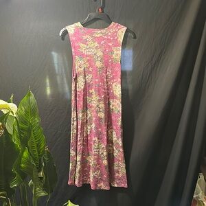 Light weight dress hardly worn